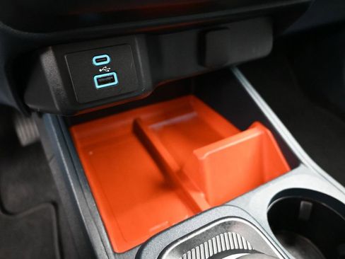 Used 2022 Ford Maverick XLT image 15