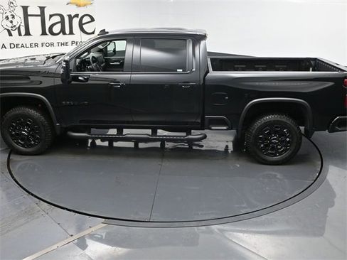 Used 2024 Chevrolet Silverado 2500 LTZ w/ LTZ Plus Package image 20