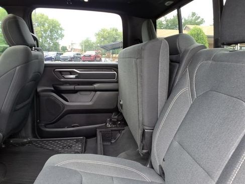 Used 2019 RAM 1500 Big Horn AWD/4WD image 18
