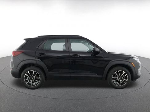 Used 2025 Chevrolet TrailBlazer LT FWD image 10