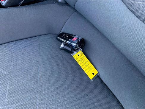 Used 2023 Toyota RAV4 XLE image 13