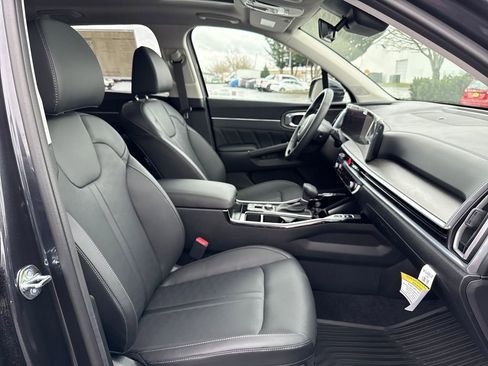 New 2025 Kia Sorento SX image 11