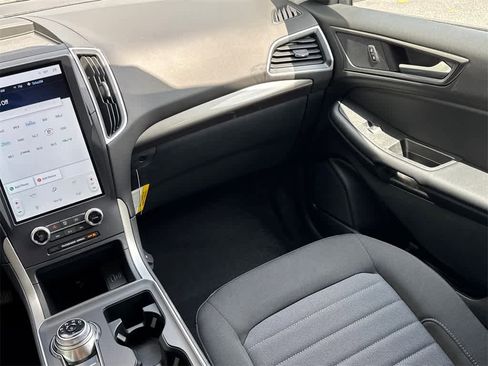 New 2024 Ford Edge SE image 21