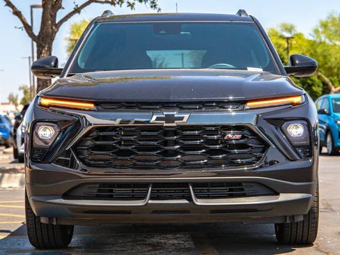 Used 2024 Chevrolet TrailBlazer RS w/ Driver Confidence Package FWD image 4