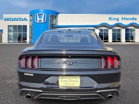 Used 2019 Ford Mustang Coupe w/ Black Accent Package RWD image 7