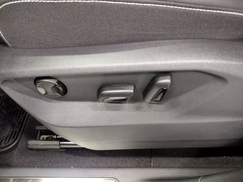 New 2026 Volkswagen Atlas Peak Edition image 23