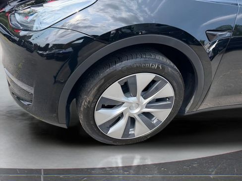 Used 2020 Tesla Model Y Long Range AWD/4WD image 10
