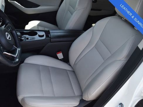 Used 2023 Nissan Rogue SV w/ SV Premium B Package AWD/4WD image 3