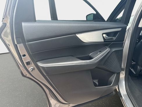 Used 2023 Acura MDX FWD image 11