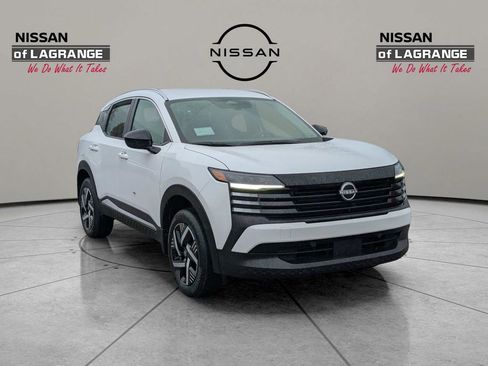 New 2026 Nissan Kicks SV FWD image 3