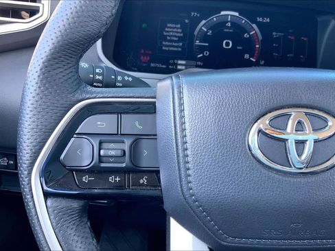 Used 2024 Toyota Tundra Limited image 22