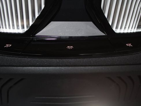 Used 2023 BMW X3 xDrive30i w/ Convenience Package image 37