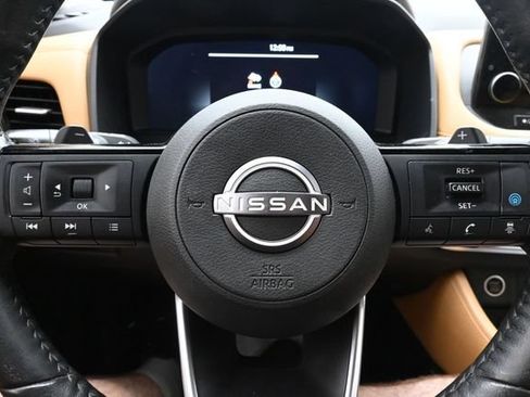 Used 2022 Nissan Rogue Platinum w/ Head-Up Display Package FWD image 38