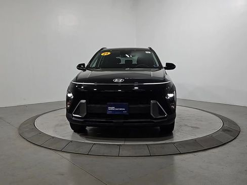 Certified 2025 Hyundai Kona SEL AWD/4WD image 10