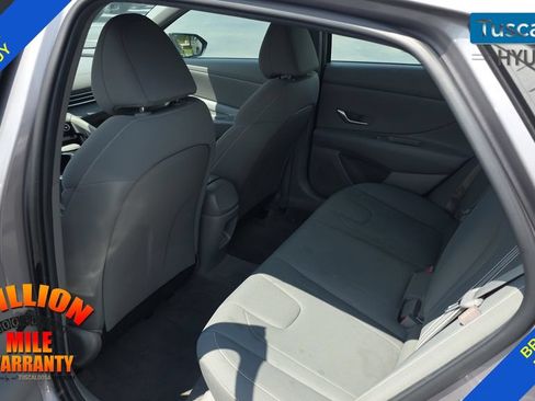 Used 2024 Hyundai Elantra SEL FWD image 24