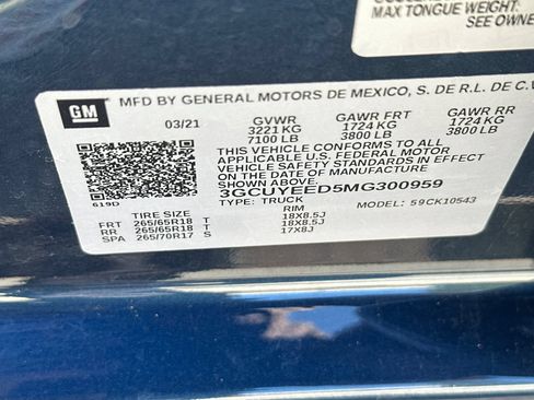 Used 2021 Chevrolet Silverado 1500 RST AWD/4WD image 27