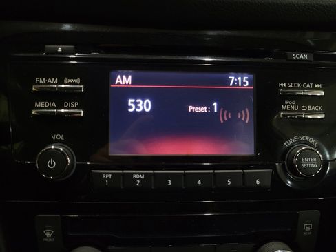 Used 2017 Nissan Rogue SV w/ Midnight Edition Package image 25