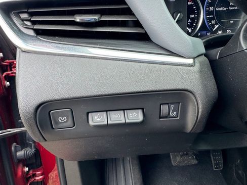 Certified 2024 Buick Enclave Premium image 5