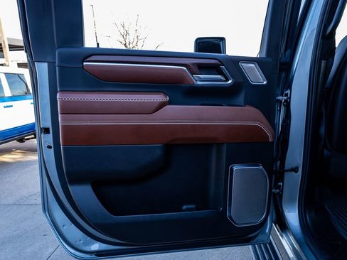 Used 2024 GMC Sierra 3500 Denali Ultimate image 36