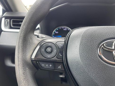 Used 2021 Toyota RAV4 LE image 21