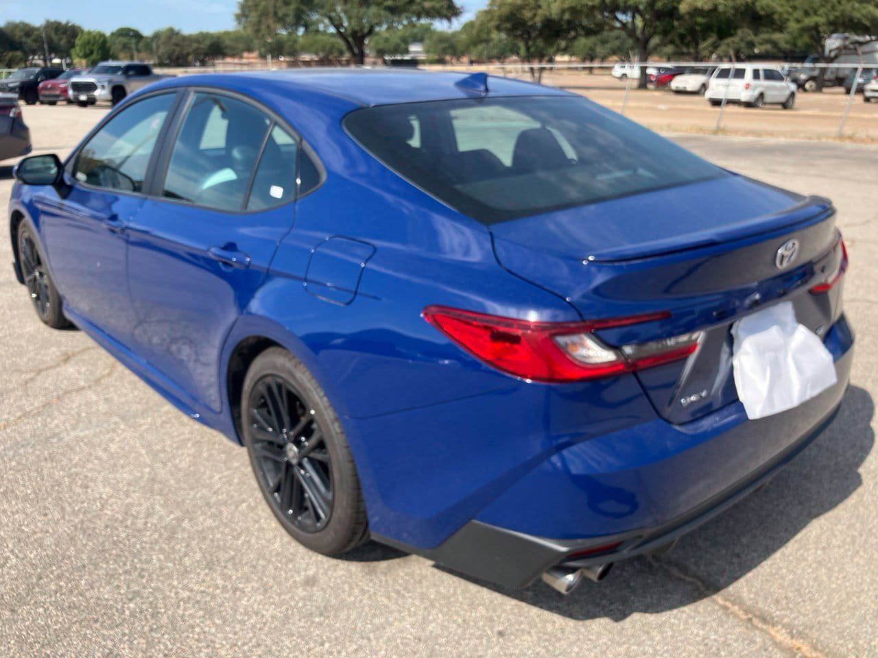 Used 2025 Toyota Camry SE FWD image 6