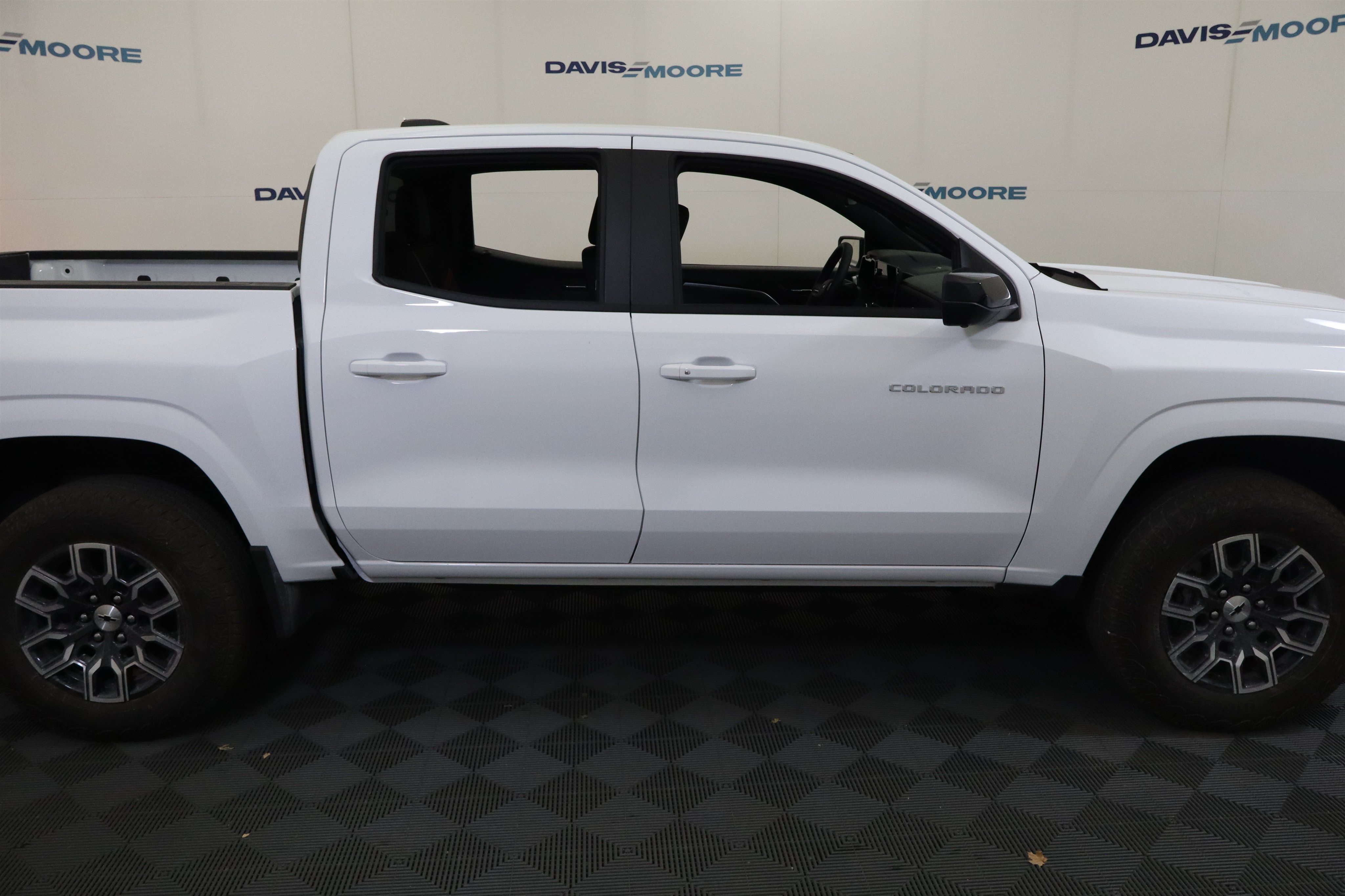 New 2026 Chevrolet Colorado Z71 w/ Technology Package AWD/4WD image 5