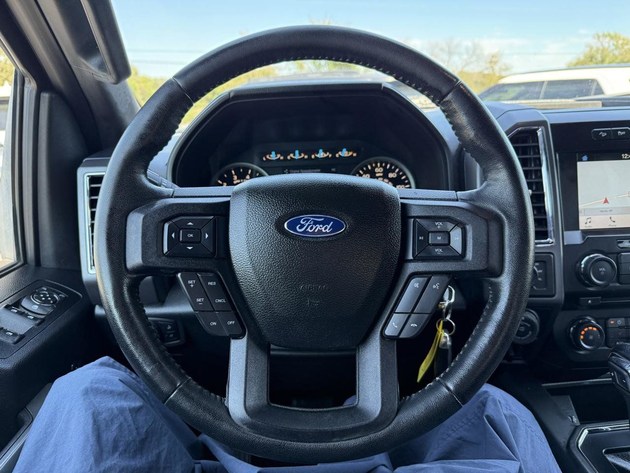 Used 2017 Ford F150 XLT w/ Equipment Group 302A Luxury AWD/4WD image 22
