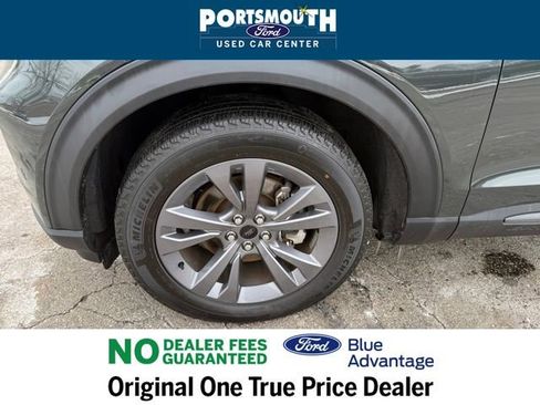 Used 2022 Ford Explorer XLT w/ Equipment Group 202A image 39
