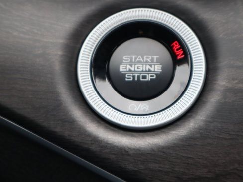 New 2025 Jeep Grand Cherokee Limited w/ Trailer Tow Package image 11