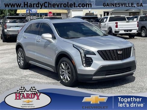 Used 2021 Cadillac XT4 Premium Luxury image 1