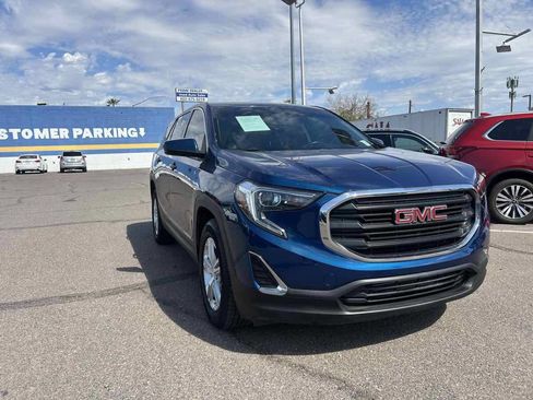 Used 2020 GMC Terrain SLE w/ LPO, Cargo Package image 2