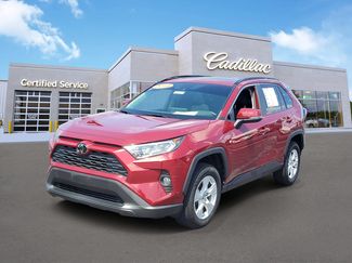 Used 2019 Toyota RAV4 XLE w/ Convenience Package AWD/4WD video 1