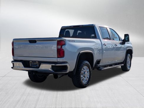 Certified 2022 Chevrolet Silverado 3500 LT w/ Convenience Package image 6