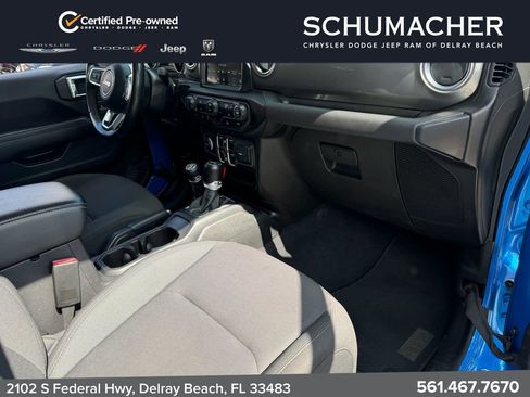 Certified 2022 Jeep Wrangler Unlimited Sahara w/ LED Lighting Group AWD/4WD image 15