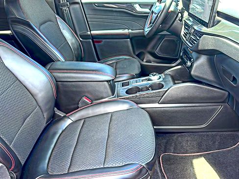 Used 2023 Ford Escape ST-Line w/ Tech Pack #1 FWD image 23