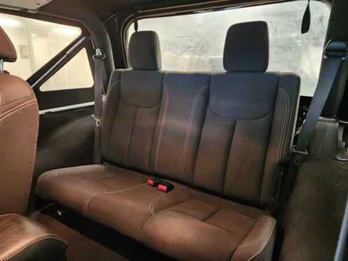 Used 2018 Jeep Wrangler Sport image 18