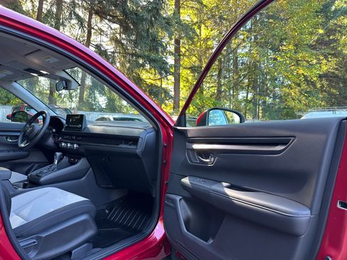 Certified 2025 Honda CR-V LX image 14