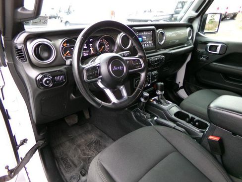 Used 2021 Jeep Wrangler Unlimited Sahara w/ LED Lighting Group image 8