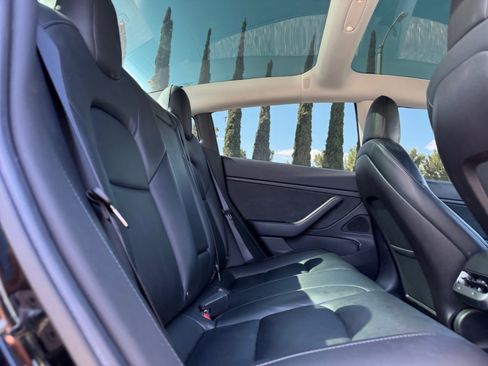 Used 2019 Tesla Model 3 Standard Range Plus RWD image 19