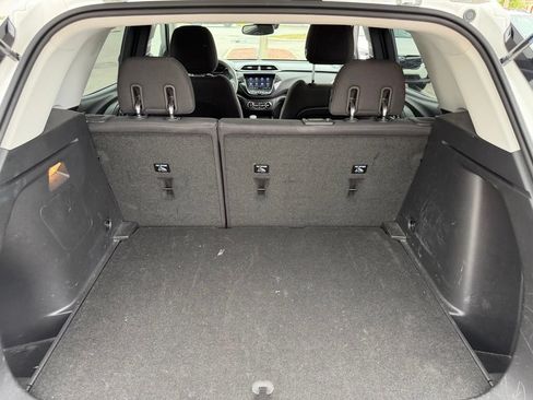 Used 2021 Chevrolet TrailBlazer LT w/ Convenience Package FWD image 7