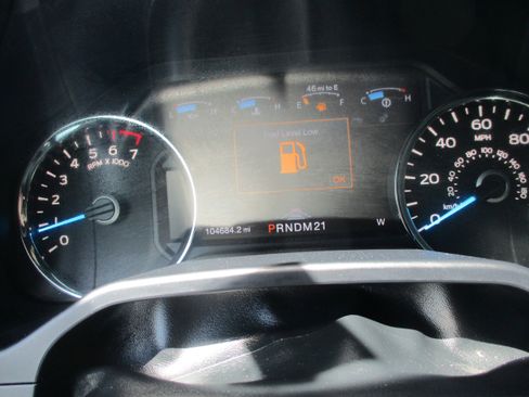 Used 2015 Ford F150 Platinum w/ Equipment Group 701A Luxury image 23