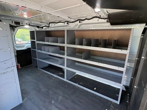 Used 2020 Ford Transit 150 Low Roof AWD image 31