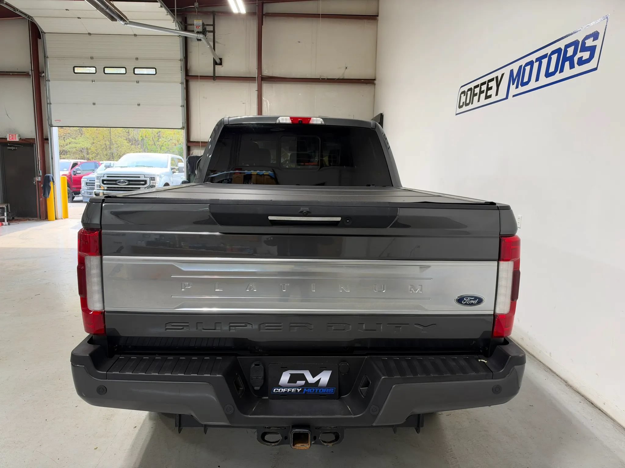 Used 2018 Ford F350 Platinum w/ Platinum Ultimate Package AWD/4WD image 5