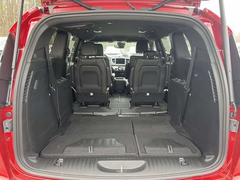New 2026 Chrysler Pacifica Select FWD image 37