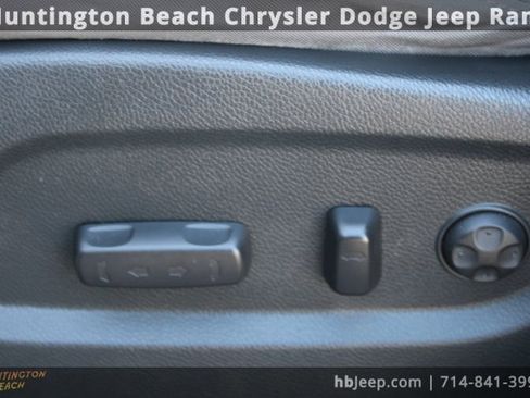 Used 2018 Hyundai Santa Fe SE image 30