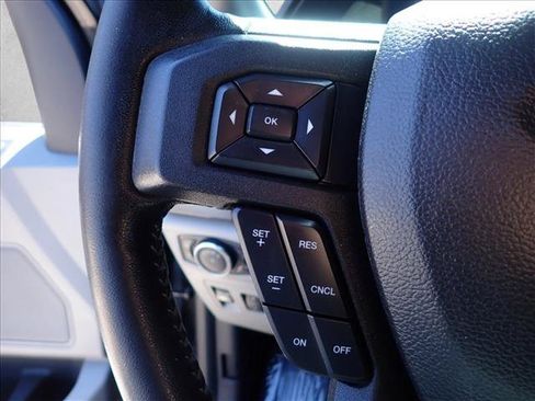 Used 2019 Ford F150 XLT w/ Equipment Group 302A Luxury AWD/4WD image 17