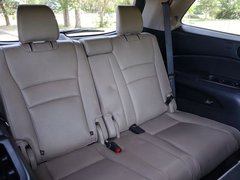 Used 2016 Honda Pilot Touring image 22