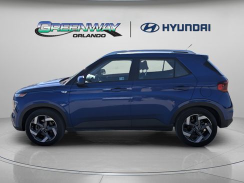 Certified 2024 Hyundai Venue SEL FWD image 5