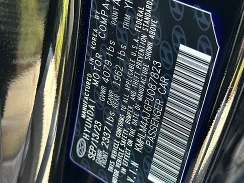Used 2023 Hyundai Elantra Blue FWD image 38