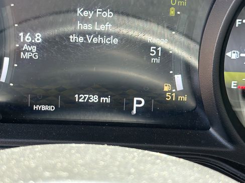 Used 2025 Jeep Wrangler Willys AWD/4WD image 30